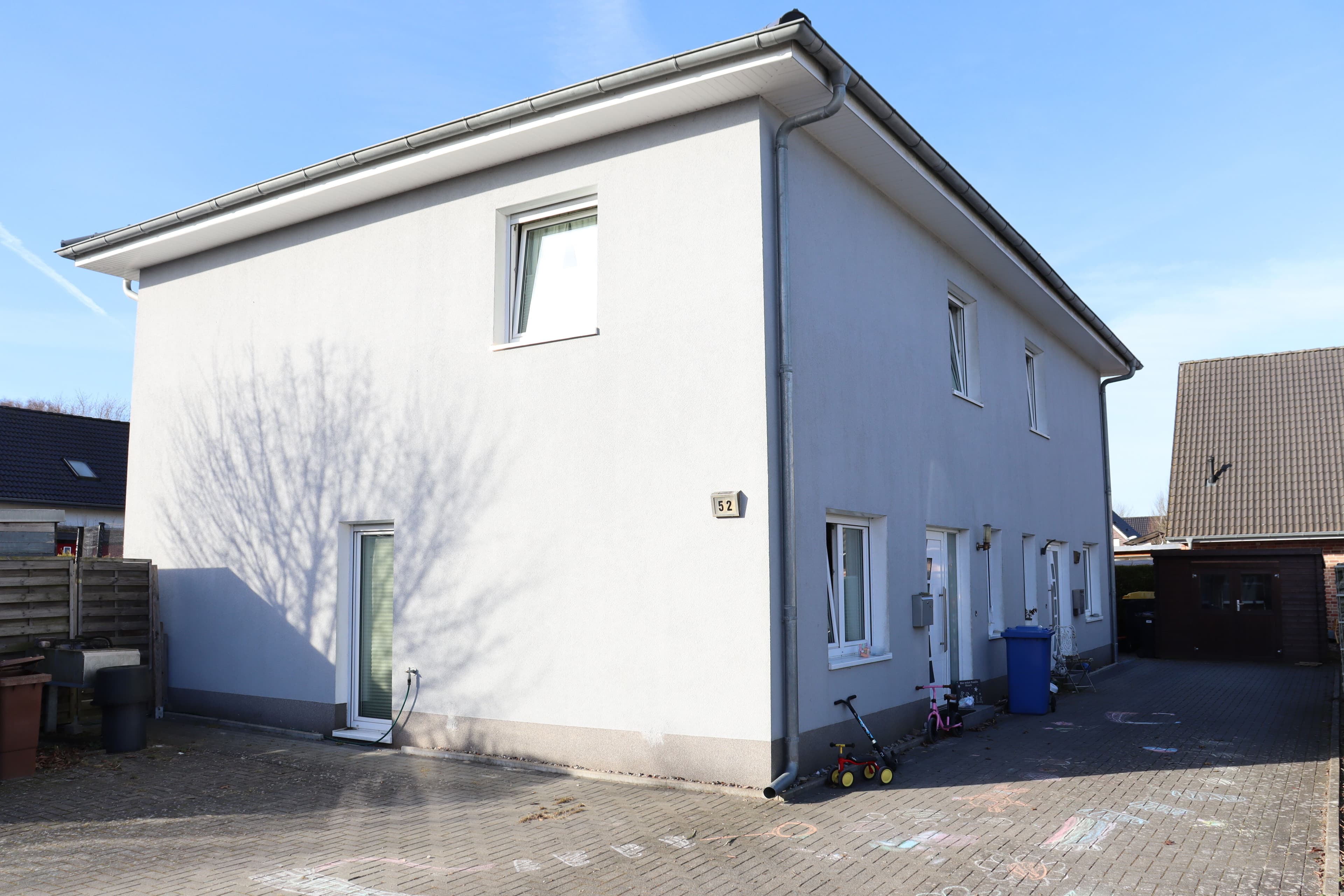 Vermietete Stadthausvilla-Doppelhaushälfte in ruhiger Lage von Kölln-Reisiek auch für Eigennutzer